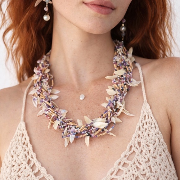 Vintage Jewelry - VTG Coastal Mermaid Shell Chip Seed Bead Necklace Mother Pearl Indie Boho 19.5”